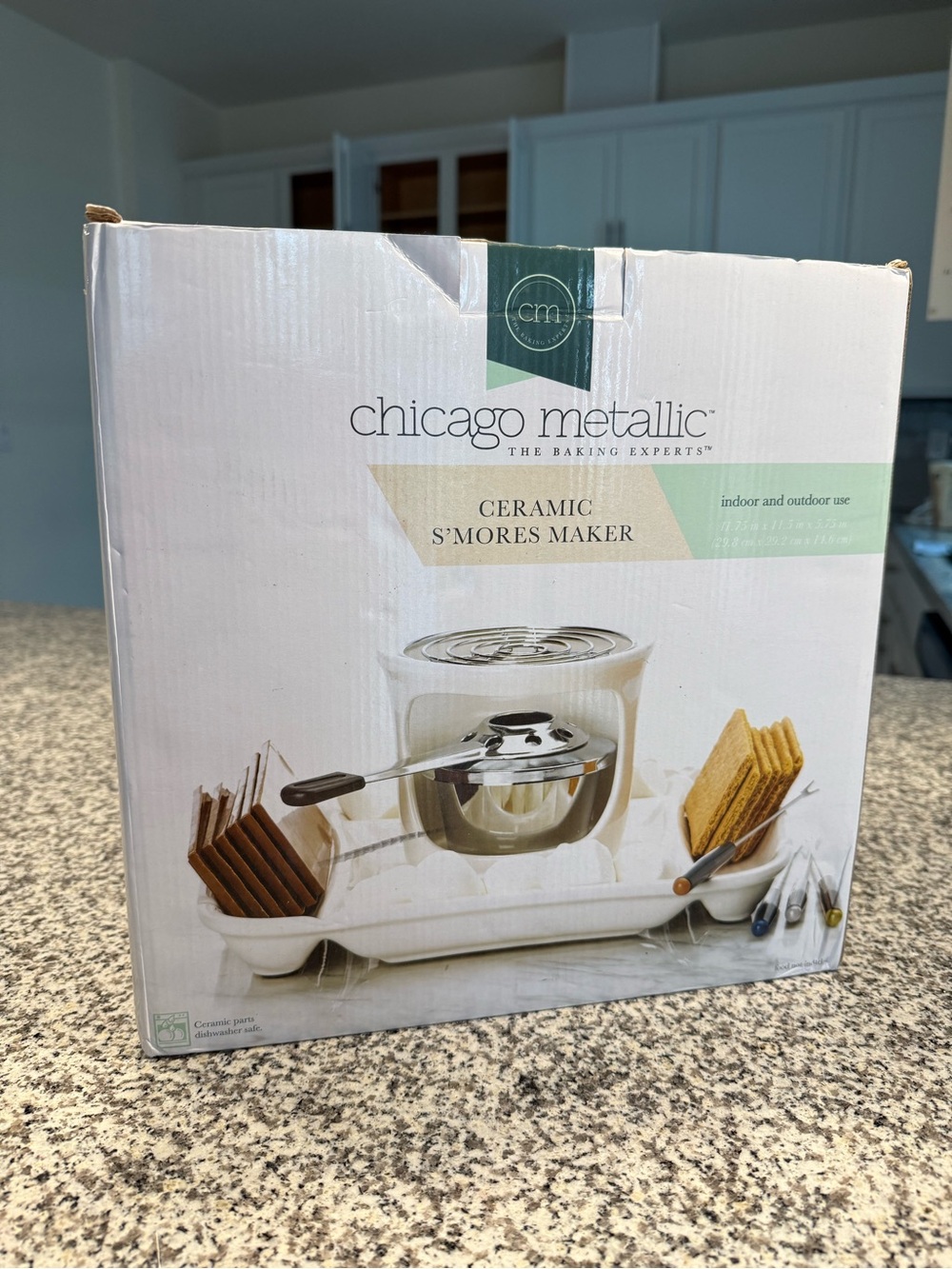 NIB Chicago Metallic Ceramic S’mores Maker